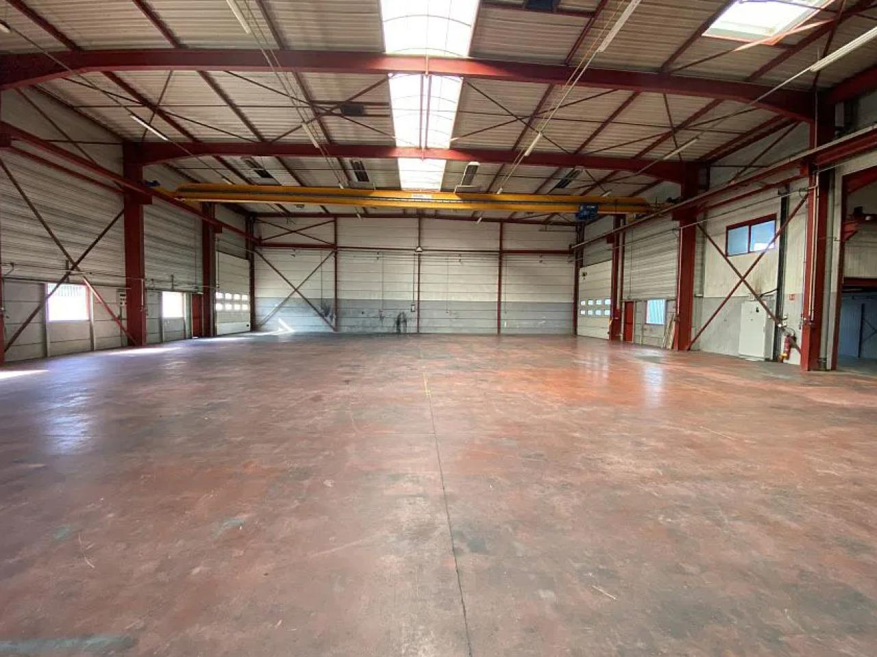 Location local d'activité Combs-la-Ville Seine-et-Marne OLACT2536847 1