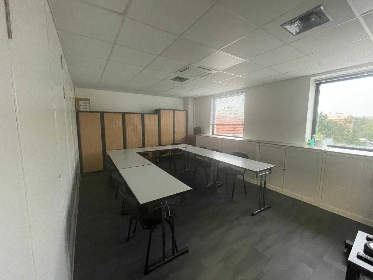 Vente bureau Versailles Yvelines OVBUR2426937 3