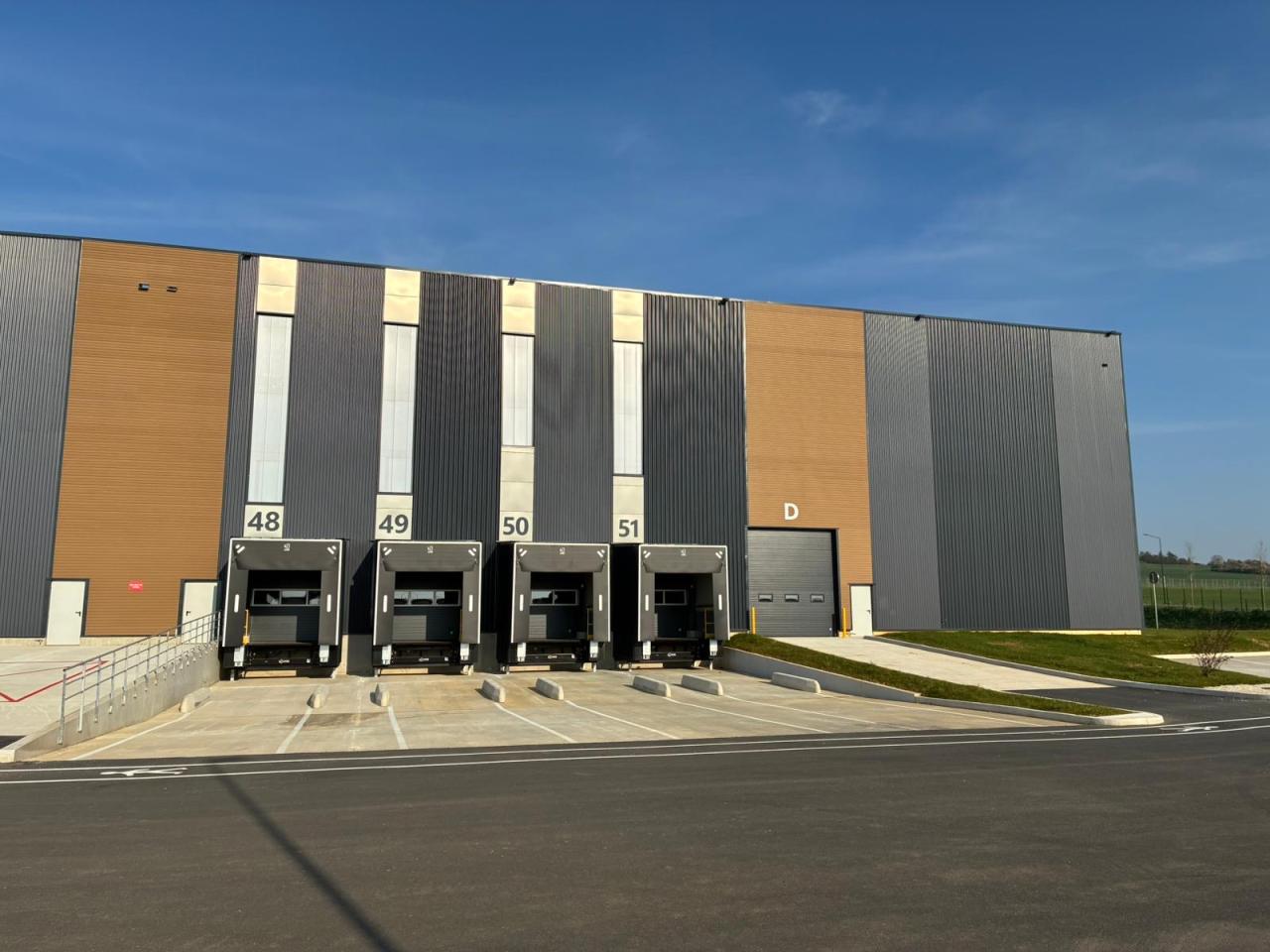 Location entrepôt classe a Sens Yonne OLLOG2421049 2