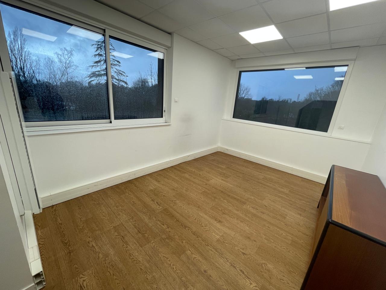 Location local d'activité Noyal-Châtillon-sur-Seiche Ille-et-Vilaine OLACT2639323 1