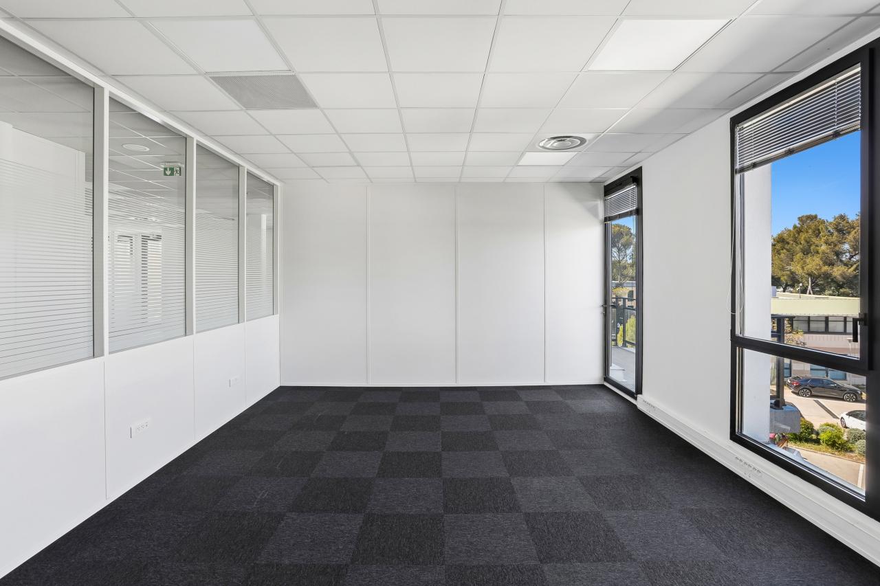 Location bureau Aix-en-Provence Bouches-du-Rhône OLBUR2115137 2