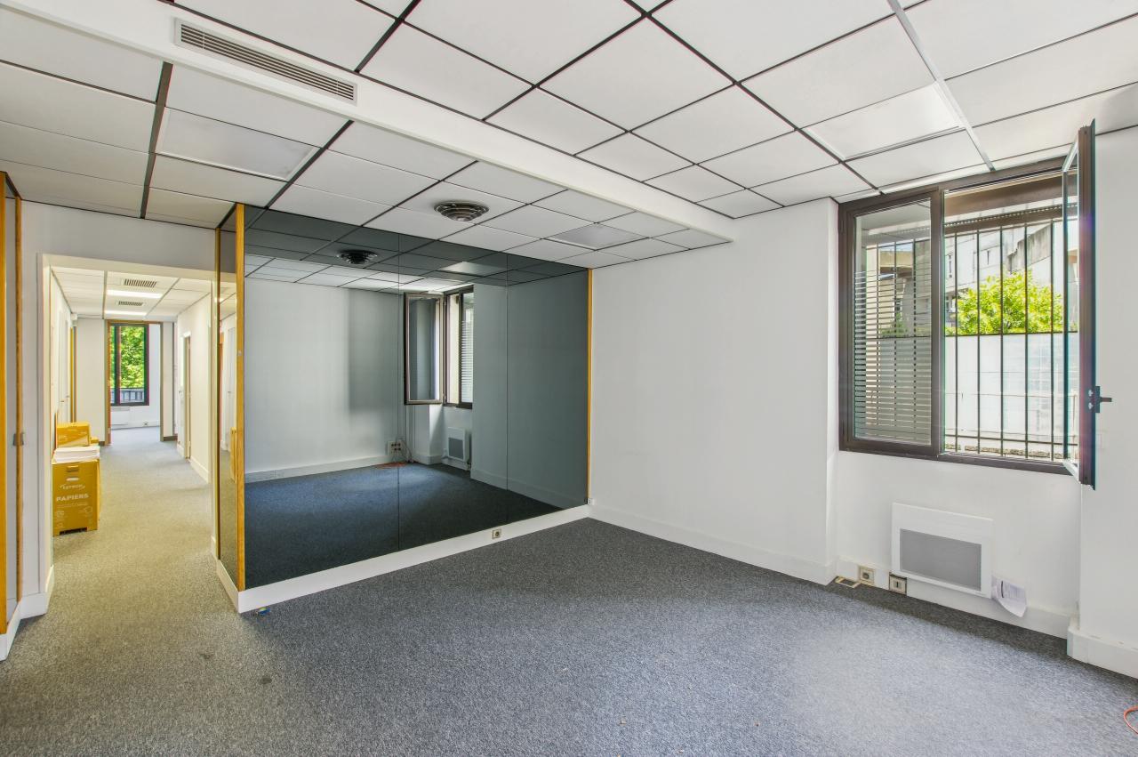 Vente bureau Saint-Denis Seine-Saint-Denis OVBUR2532656 1