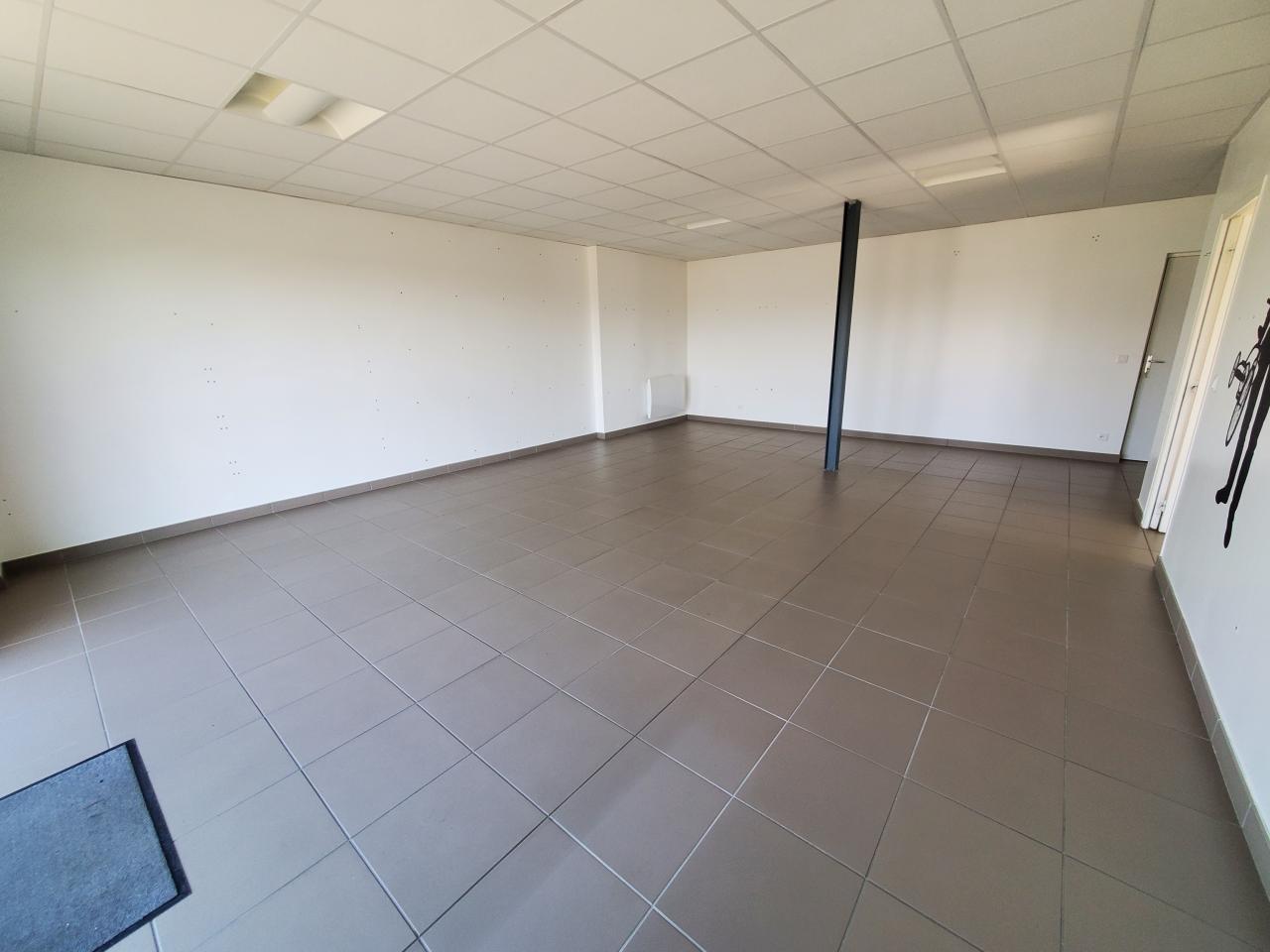 Location local d'activité Luynes Indre-et-Loire OLACT2639216 2