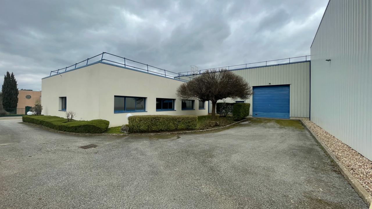 Vente local d'activité Saint-Germain-de-la-Grange Yvelines OVACT2533045