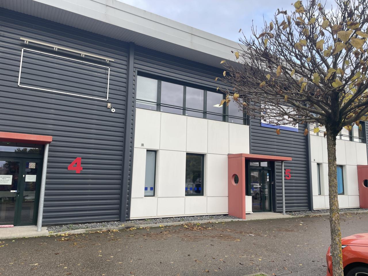 Location local d'activité Saint-Quentin-Fallavier Isère OLACT2200272 1