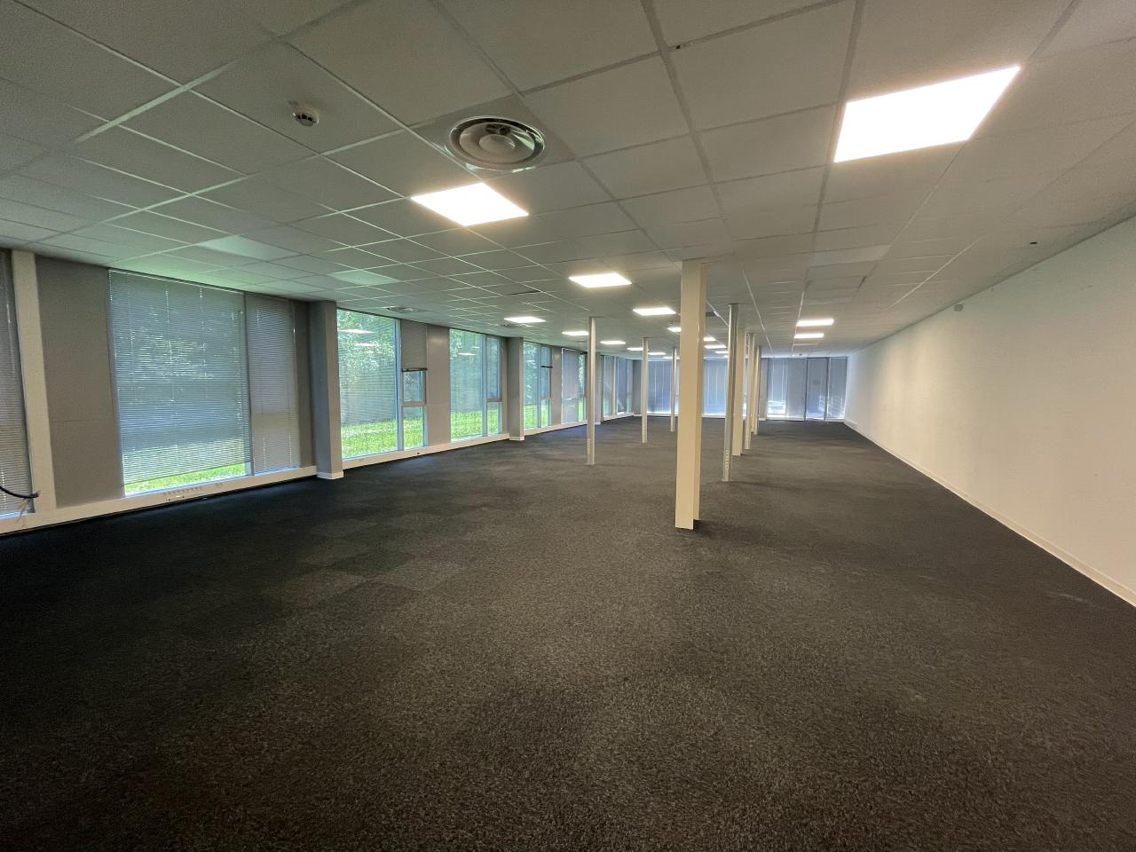 Location bureau Vern-sur-Seiche Ille-et-Vilaine OLBUR2112963 2