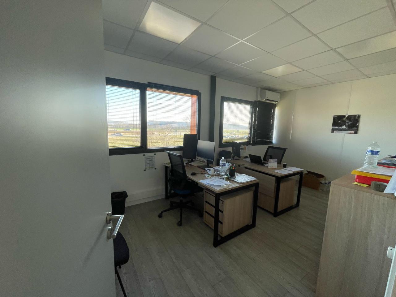 Vente local d'activité Vaulx-Milieu Isère OVACT2530331 1