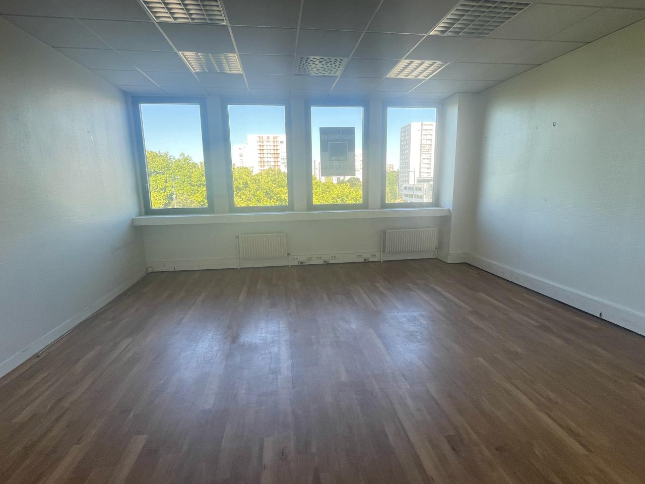 Location bureau Rennes Ille-et-Vilaine OLBUR2533842 3