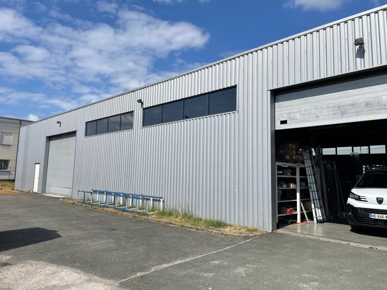 Vente local d'activité Villenave-d'Ornon Gironde OVACT2534394 1