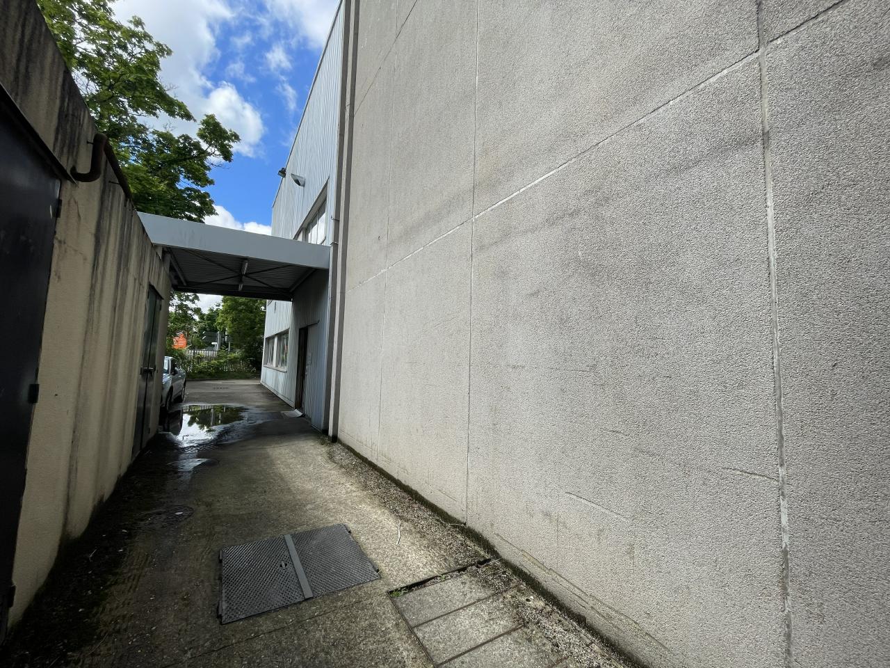 Vente local d'activité Montigny-le-Bretonneux Yvelines OVACT2423127 3