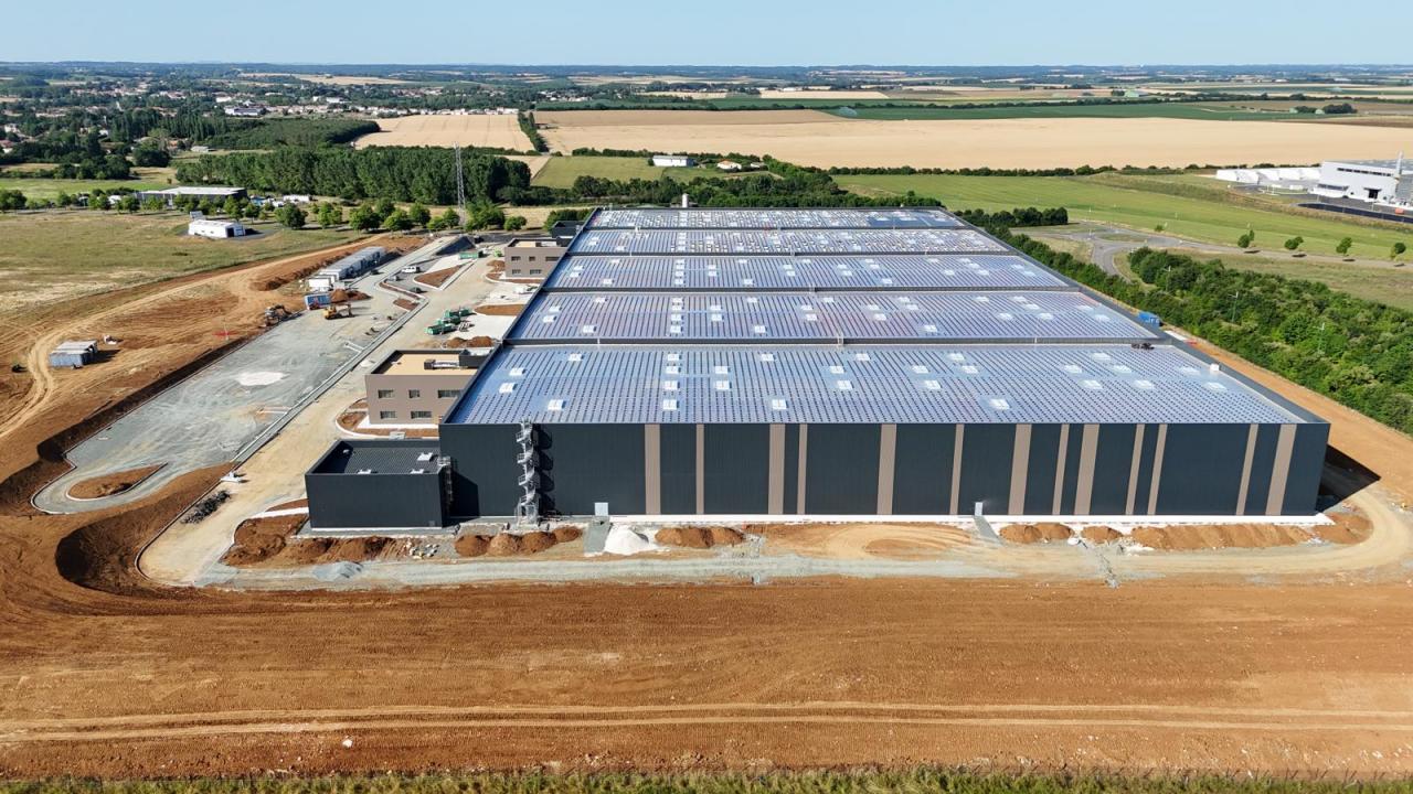 Location entrepôt classe a Sainte-Hermine Vendée OLLOG2118016 1