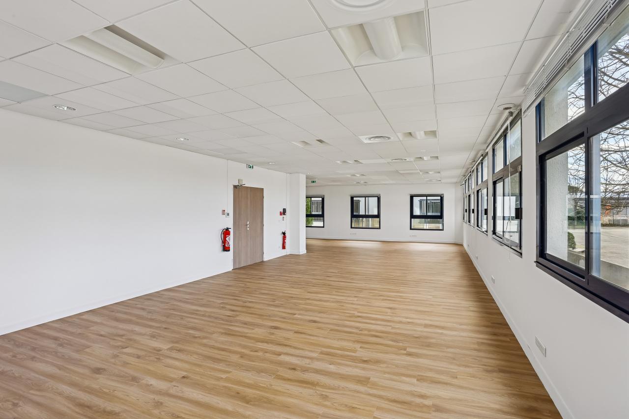 Location bureau Aix-en-Provence Bouches-du-Rhône OLBUR2114919 4