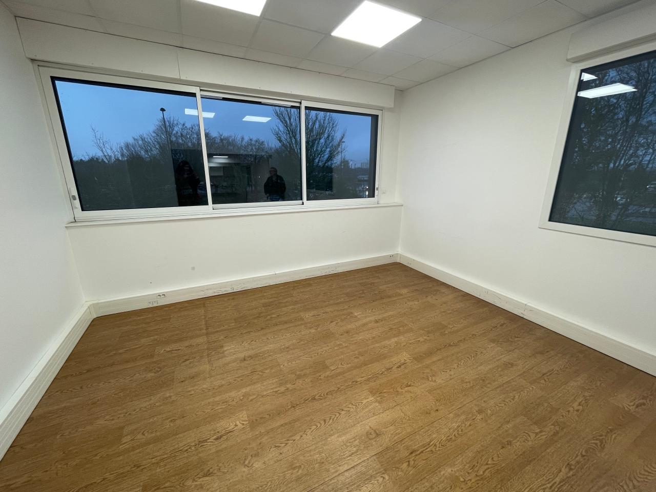 Location local d'activité Noyal-Châtillon-sur-Seiche Ille-et-Vilaine OLACT2639323 2