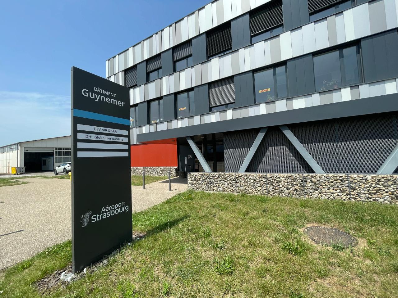 Location bureau Entzheim Bas-Rhin OLBUR2207147 1