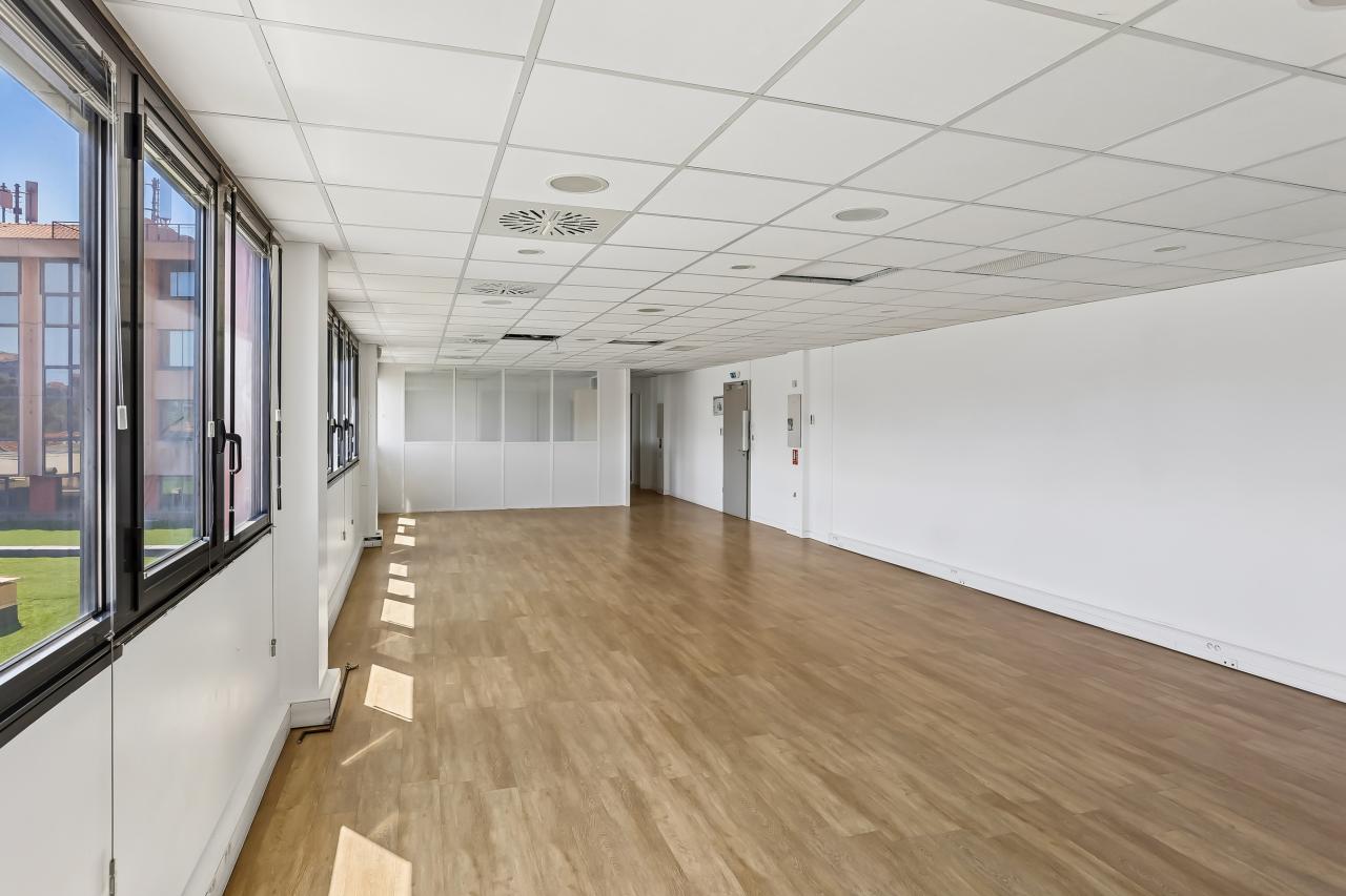 Location bureau Aix-en-Provence Bouches-du-Rhône OLBUR2421641 1