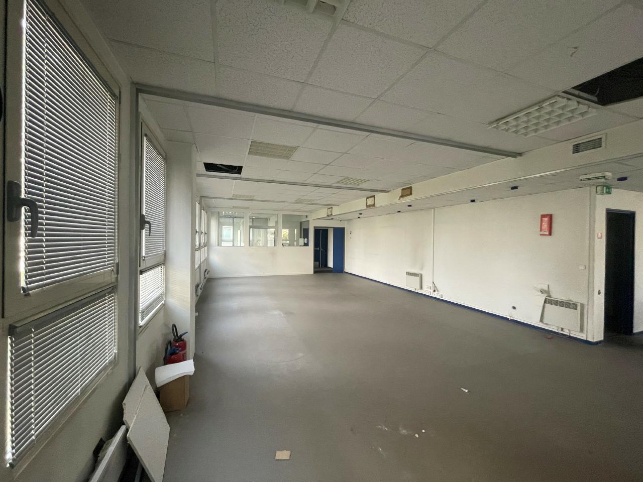 Vente local d'activité Sèvres Hauts-de-Seine OVACT2421539 2