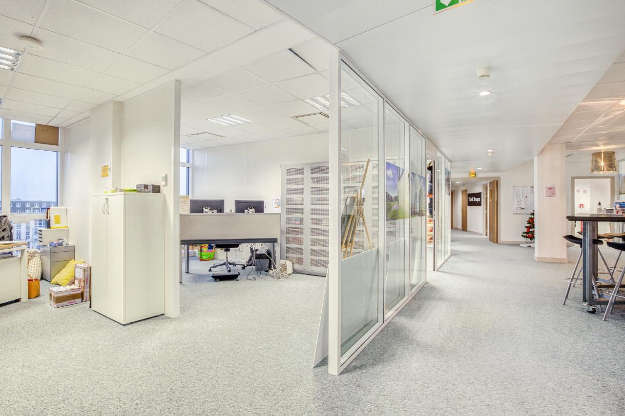 Location bureau Montigny-le-Bretonneux Yvelines OLBUR2311951 3