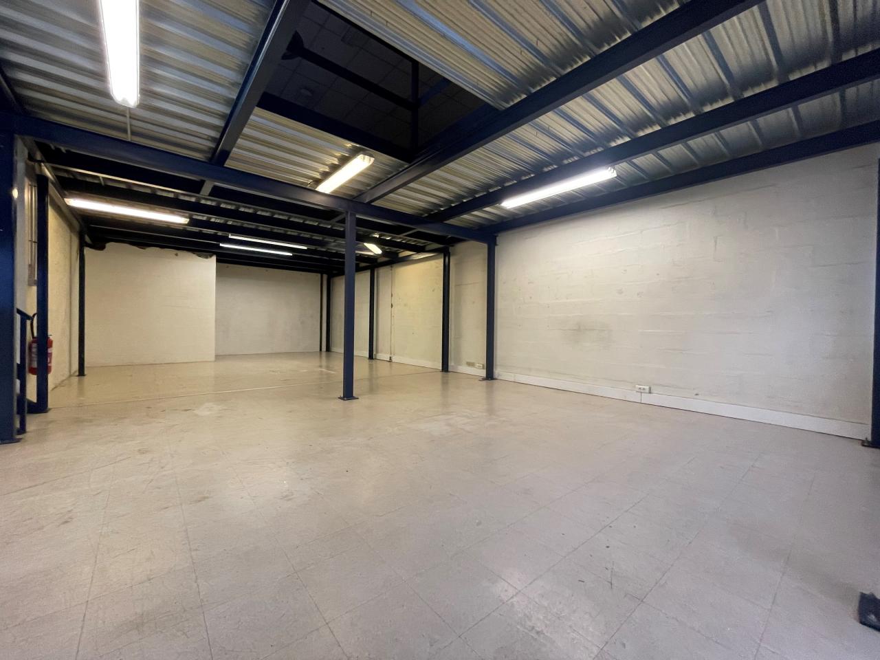 Location local d'activité Montigny-le-Bretonneux Yvelines OLACT2537621 4