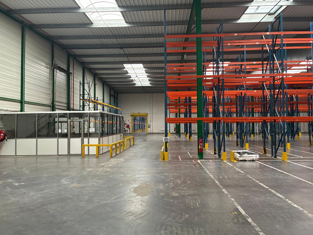 Location entrepôt classe a Santes Nord OLLOG2639038 3