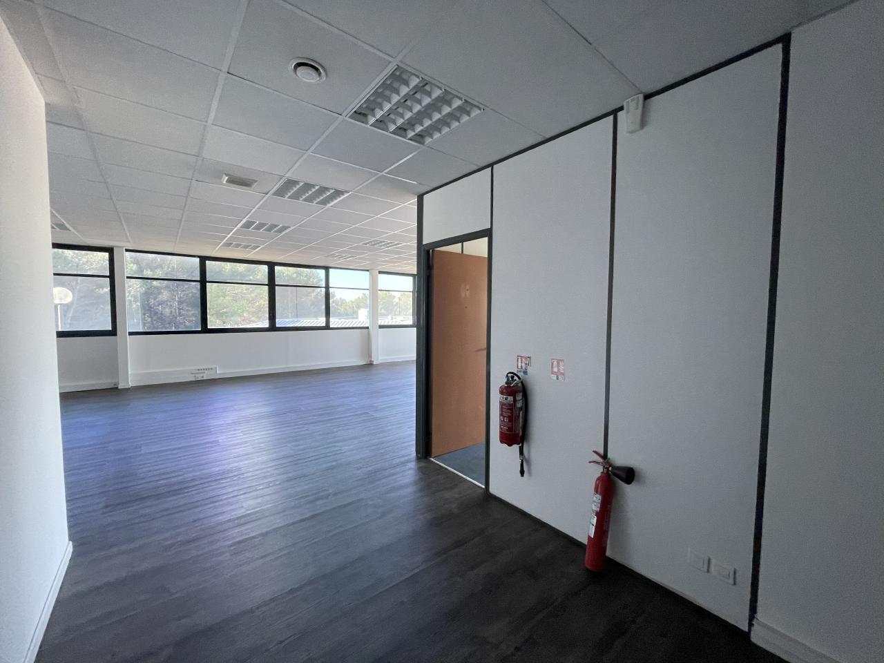 Location bureau Aix-en-Provence Bouches-du-Rhône OLBUR2115139 3