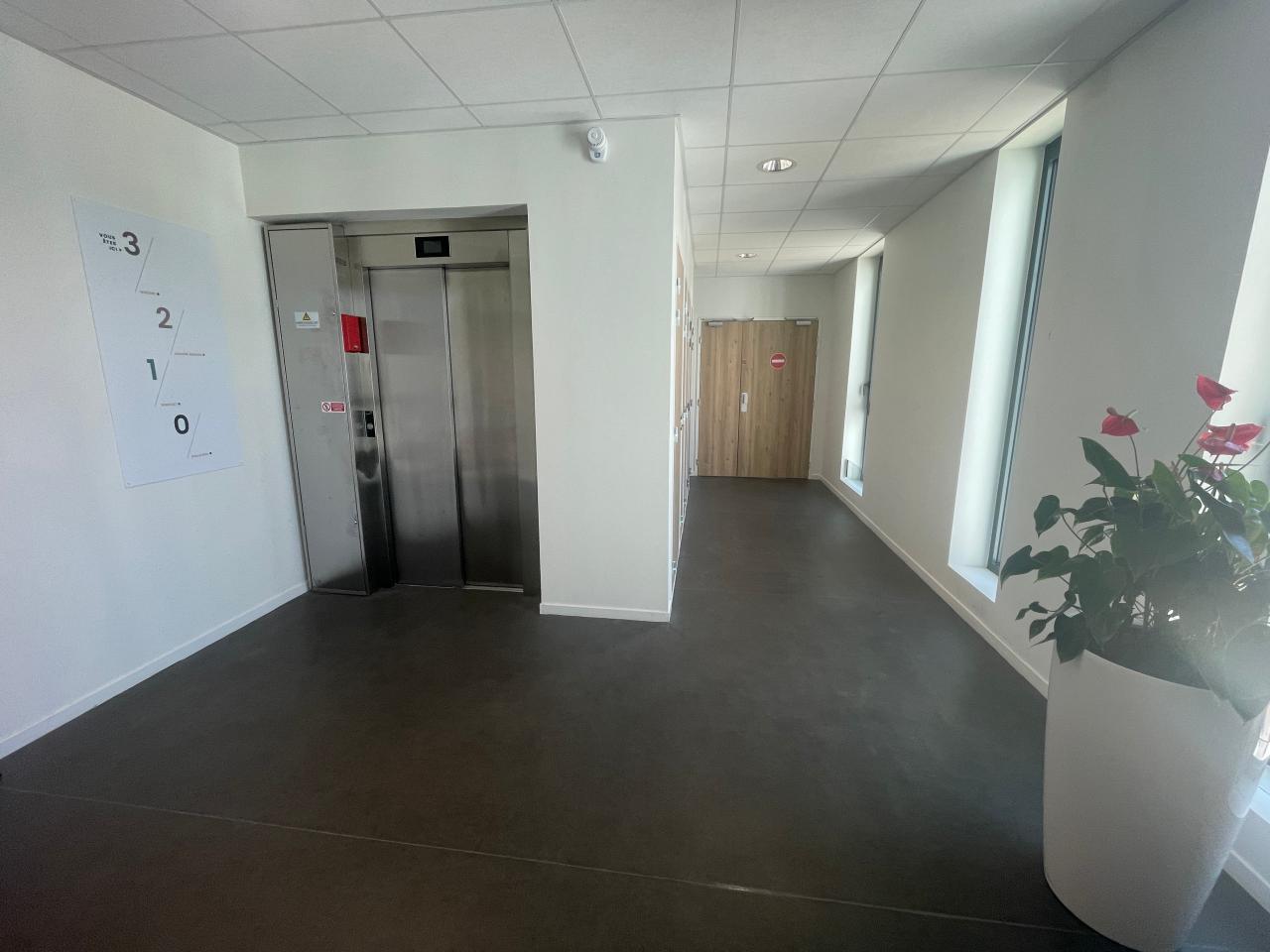 Location bureau Cesson-Sévigné Ille-et-Vilaine OLBUR2533603 2