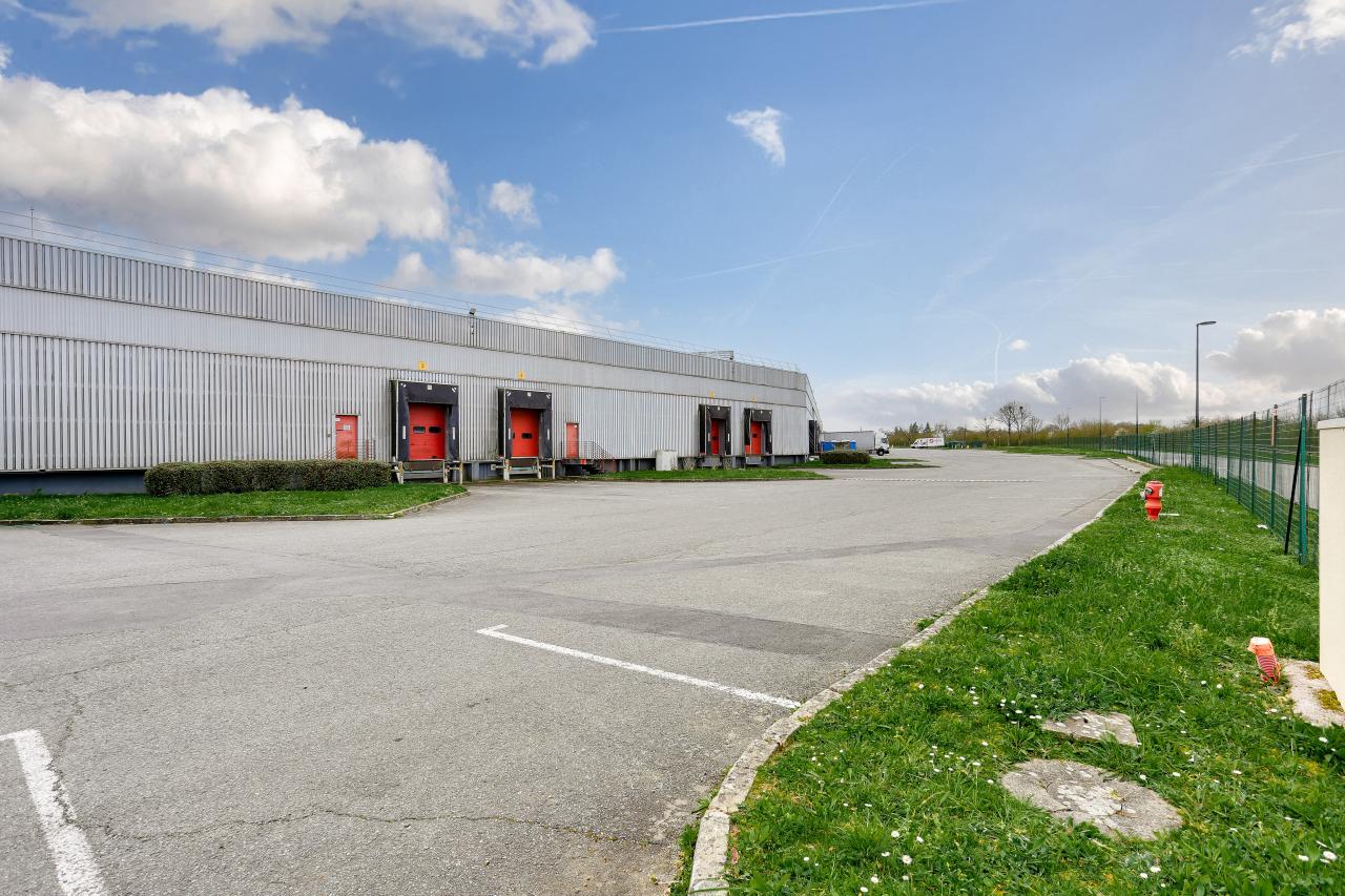 Location entrepôt classe b Chartres-de-Bretagne Ille-et-Vilaine OLLOG2638993 3