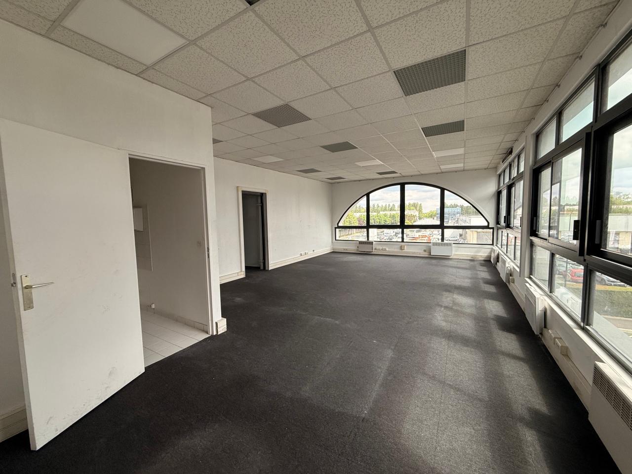Location bureau Pontault-Combault Seine-et-Marne OLBUR2311785 3