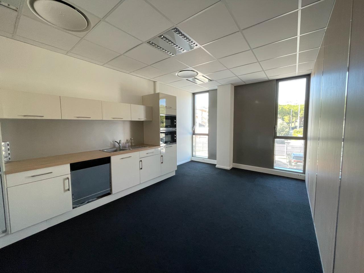 Location bureau Marseille Bouches-du-Rhône OLBUR2421797 3