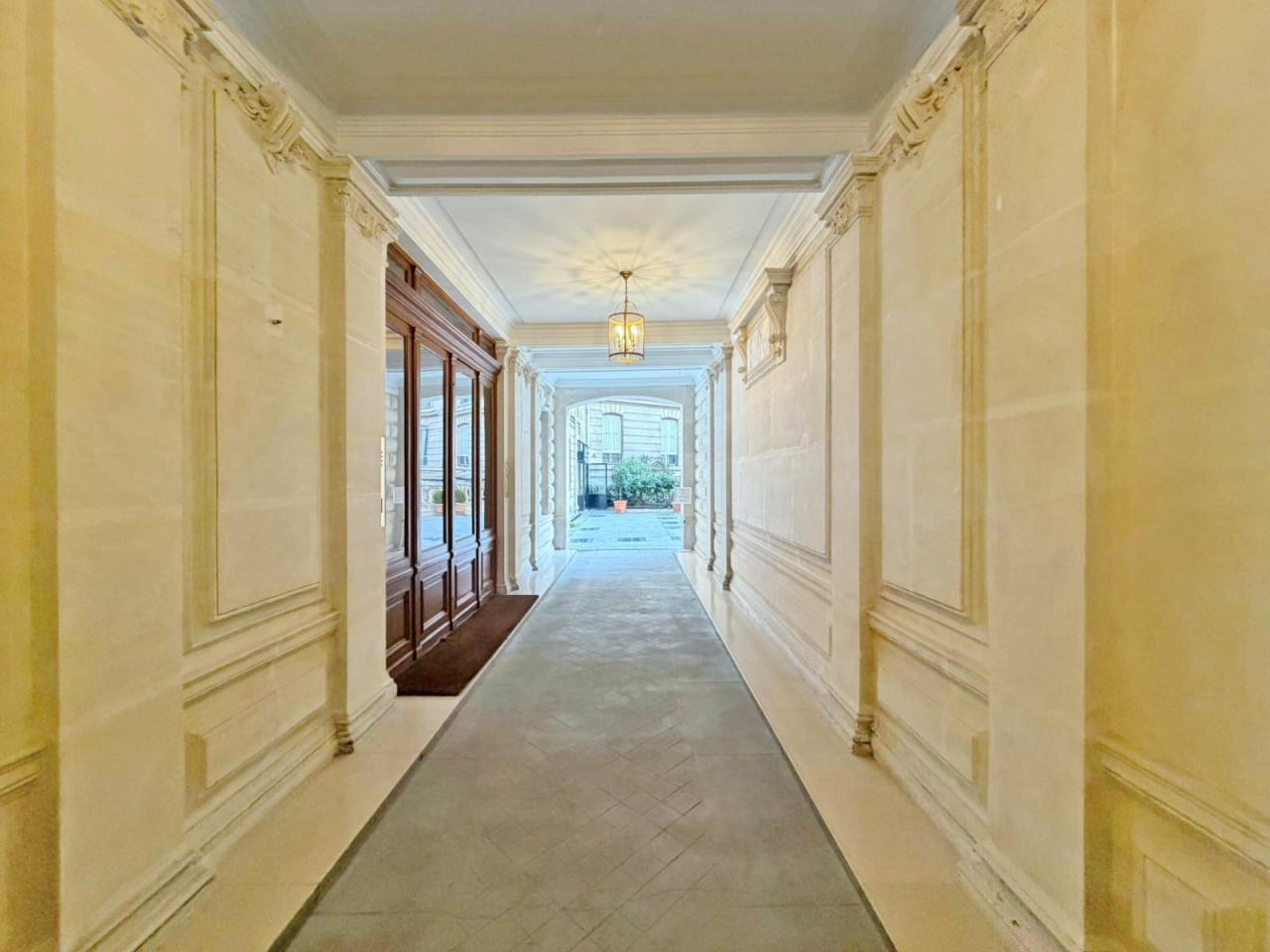 Vente bureau Paris OVBUR2537811 1