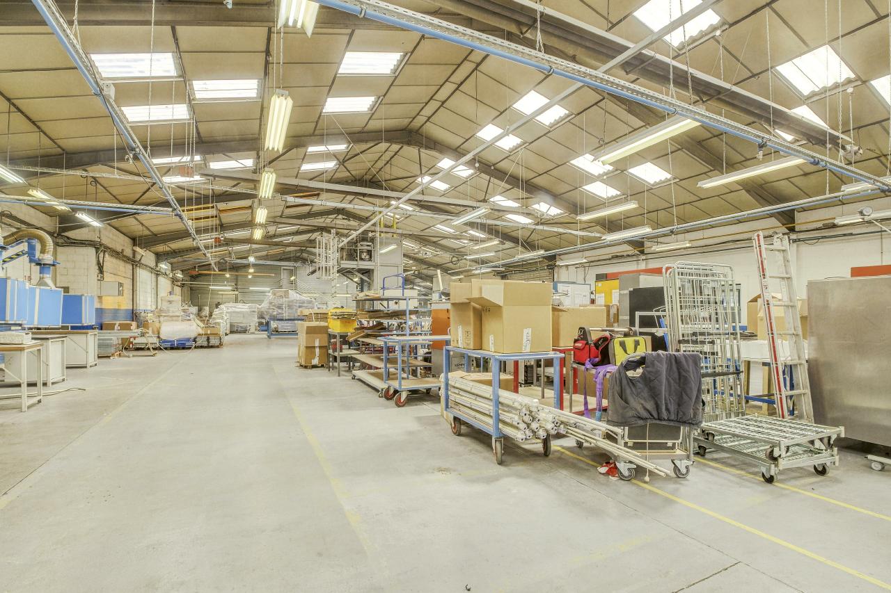 Vente local d'activité Muret Haute-Garonne OVACT2422922 1