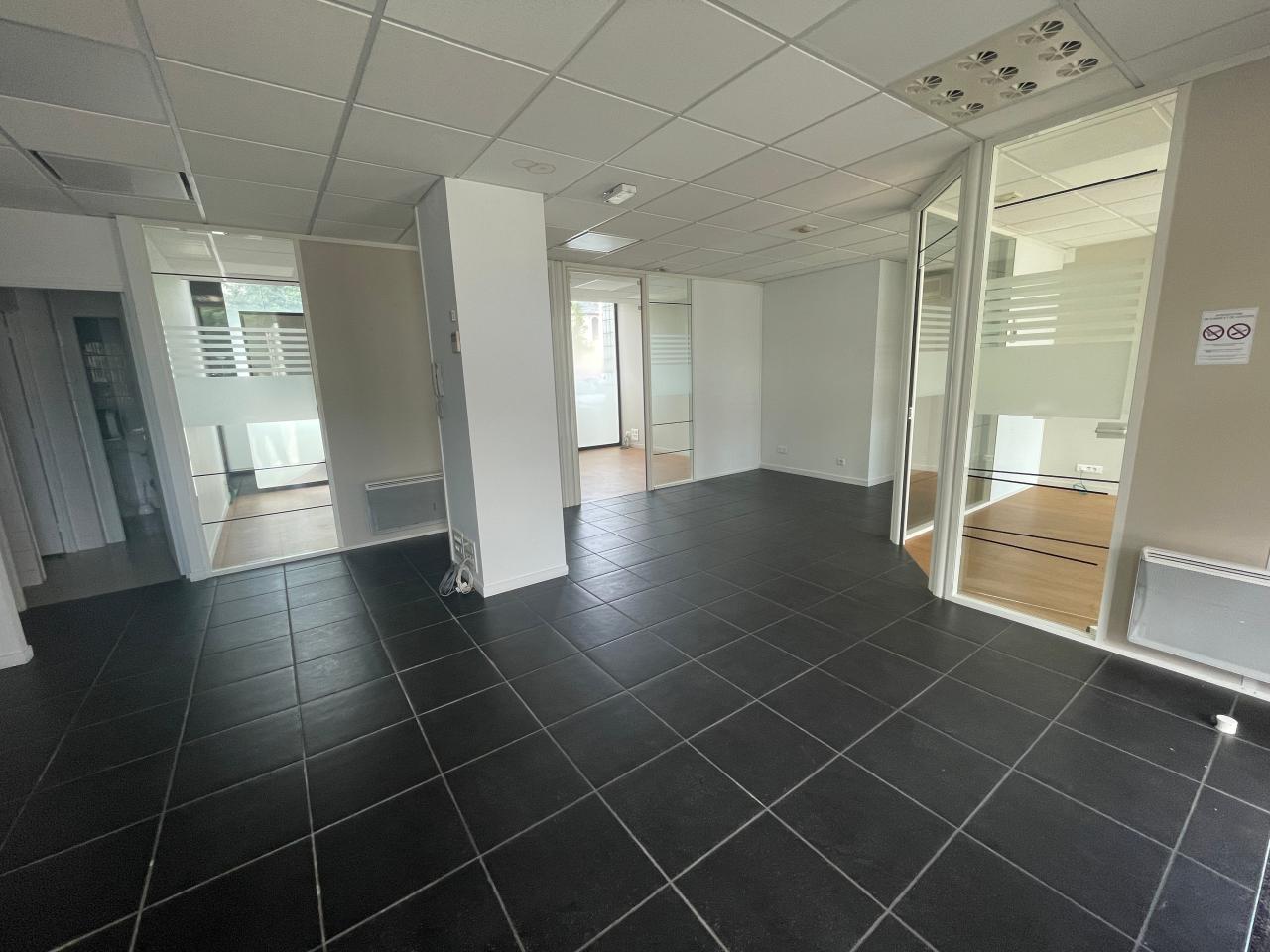 Location bureau Vern-sur-Seiche Ille-et-Vilaine OLBUR2534453 3