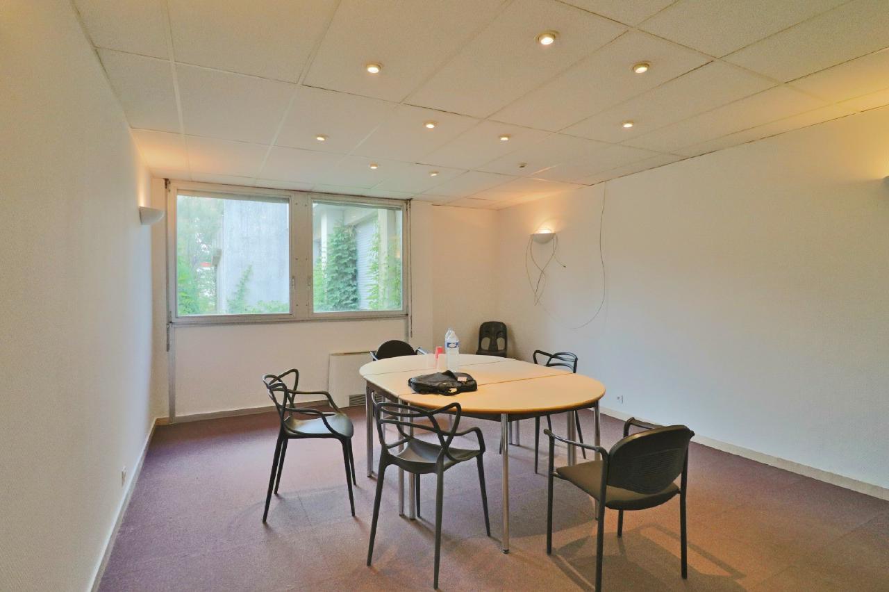 Location bureau Rousset Bouches-du-Rhône OLBUR2203988 4