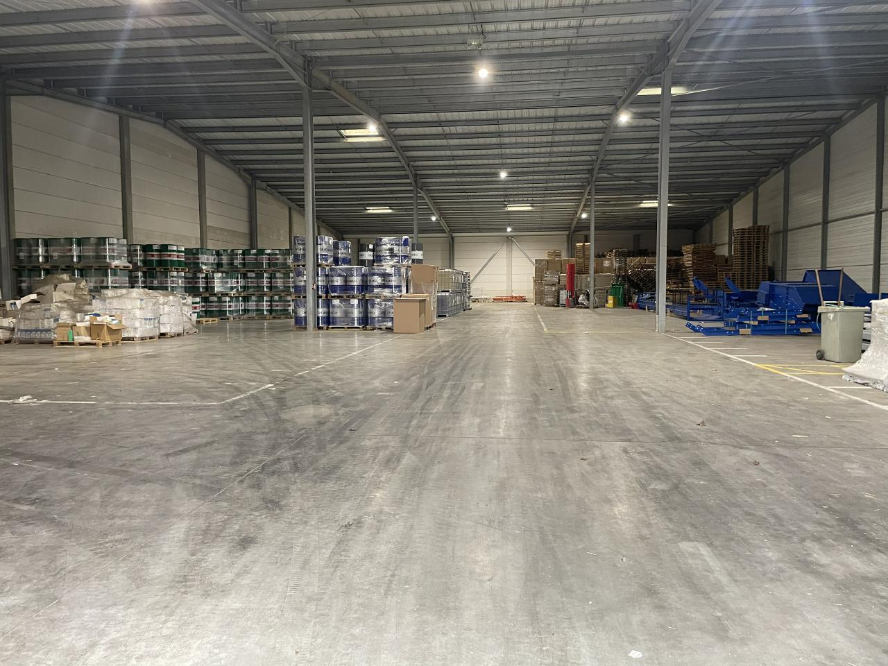 Location entrepôt classe b OLLOG2423876 3