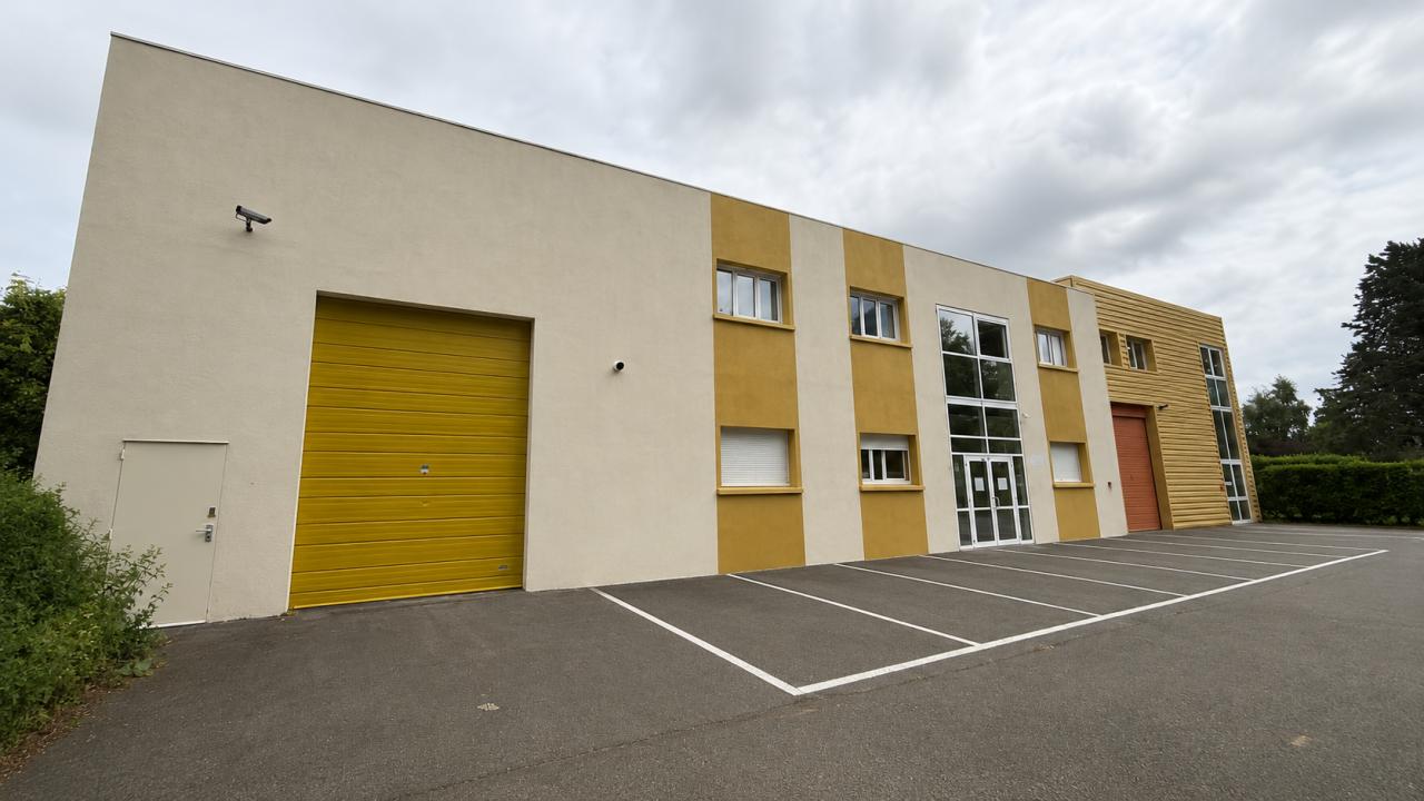 Location local d'activité Magny-les-Hameaux Yvelines OLACT2642207 2