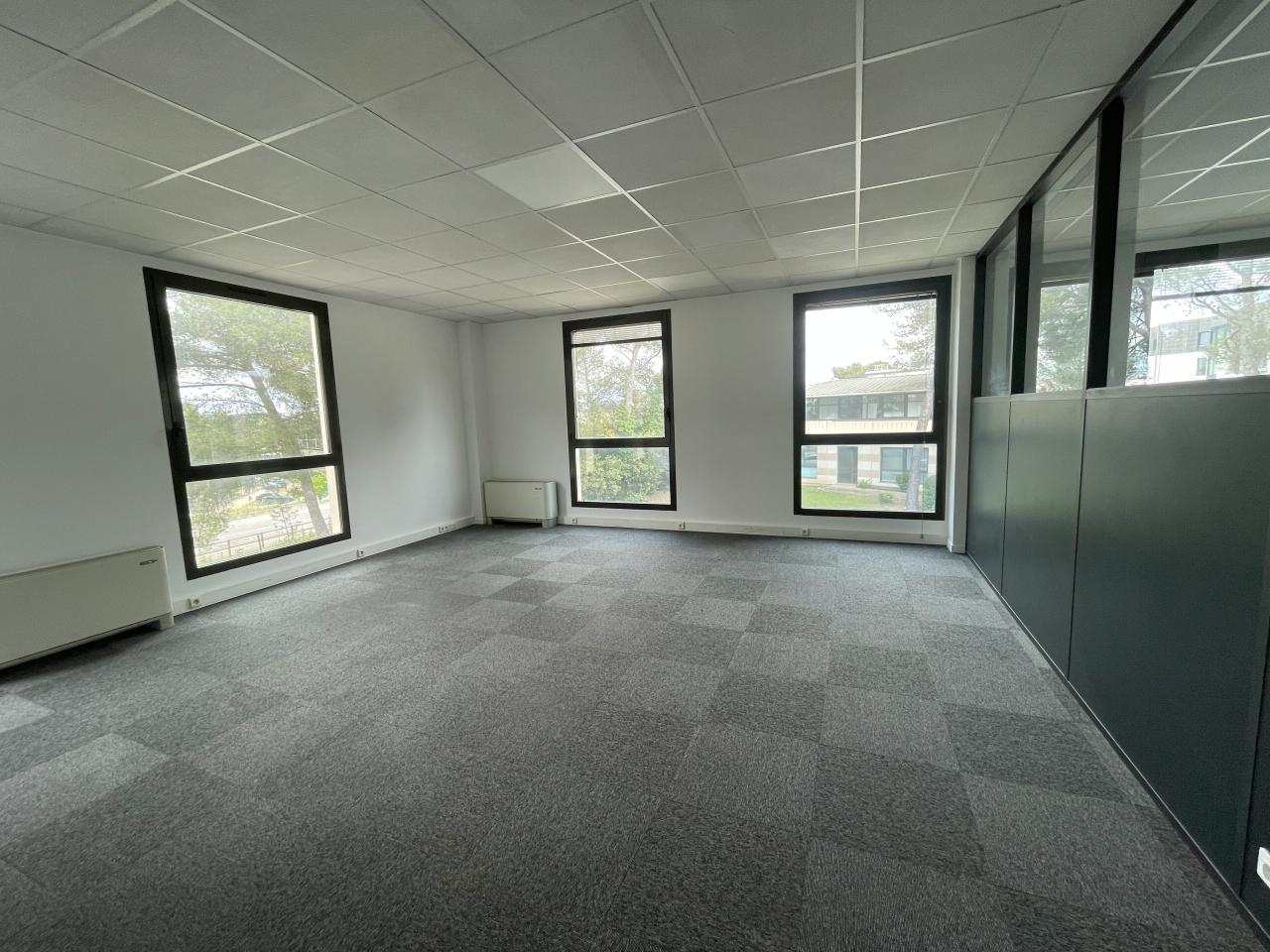 Location bureau Aix-en-Provence Bouches-du-Rhône OLBUR2318652 1