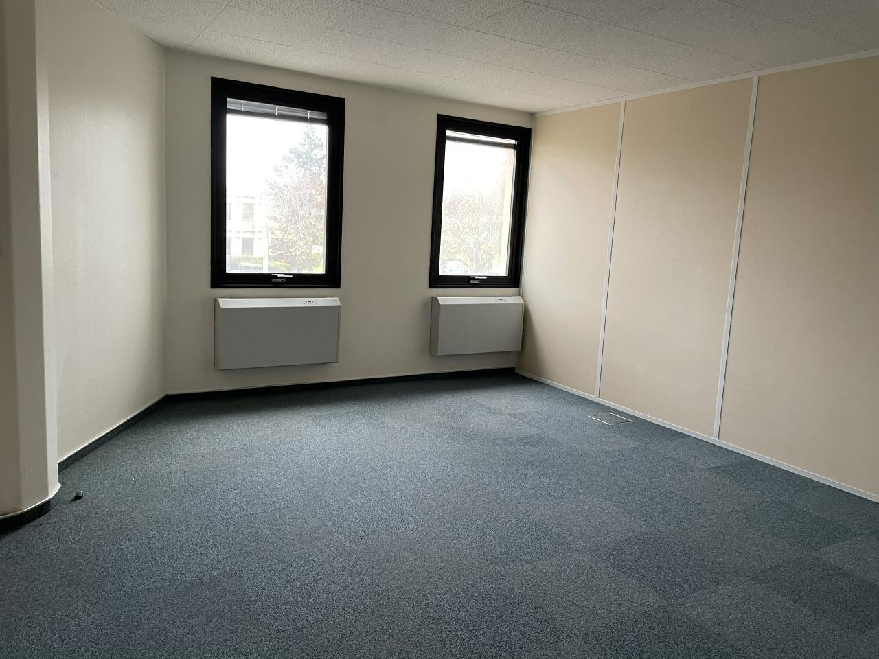 Location bureau Saint-Aubin Essonne OLBUR2208061 4