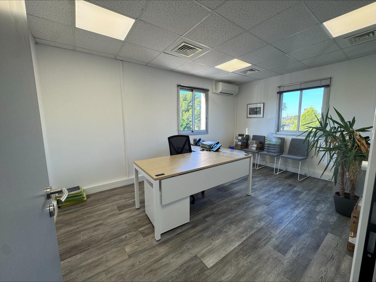 Location bureau Vitrolles Bouches-du-Rhône OLBUR2114930 3