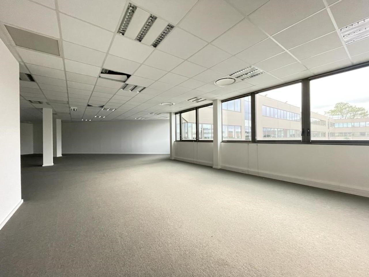 Location bureau Pessac Gironde OLBUR2422769 2