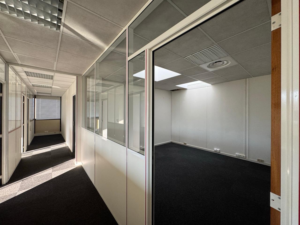 Location bureau Meyreuil Bouches-du-Rhône OLBUR2528805 3