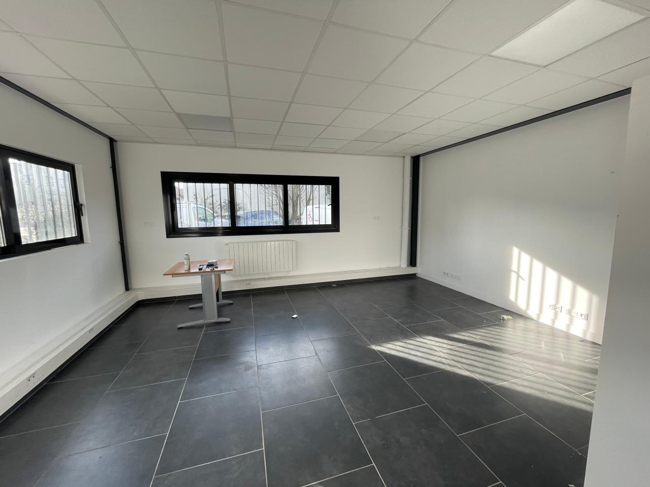 Location bureau Crosne Essonne OLBUR2639127 3