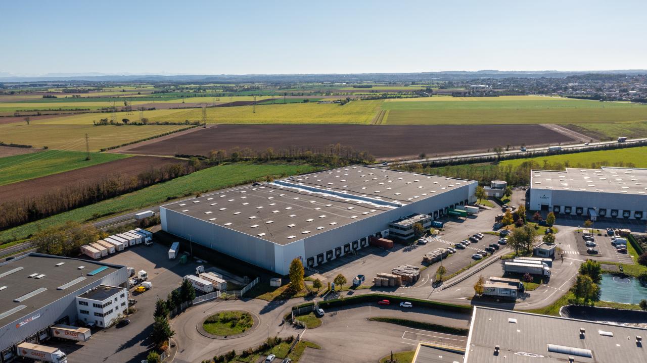 Location entrepôt classe a Meyzieu Rhône OLLOG2531516 2