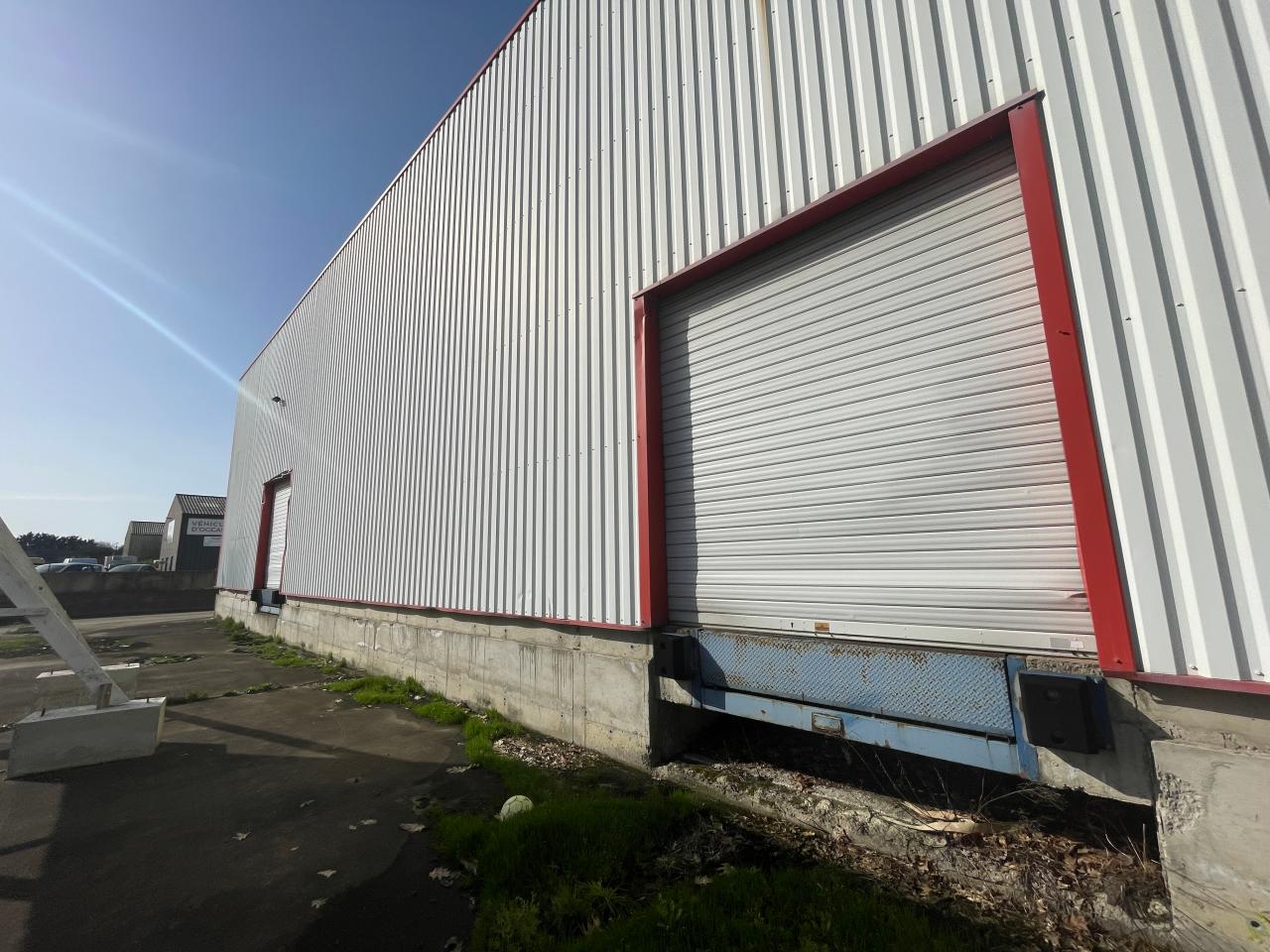 Vente local d'activité Piré-sur-Seiche Ille-et-Vilaine OVACT2639637 1