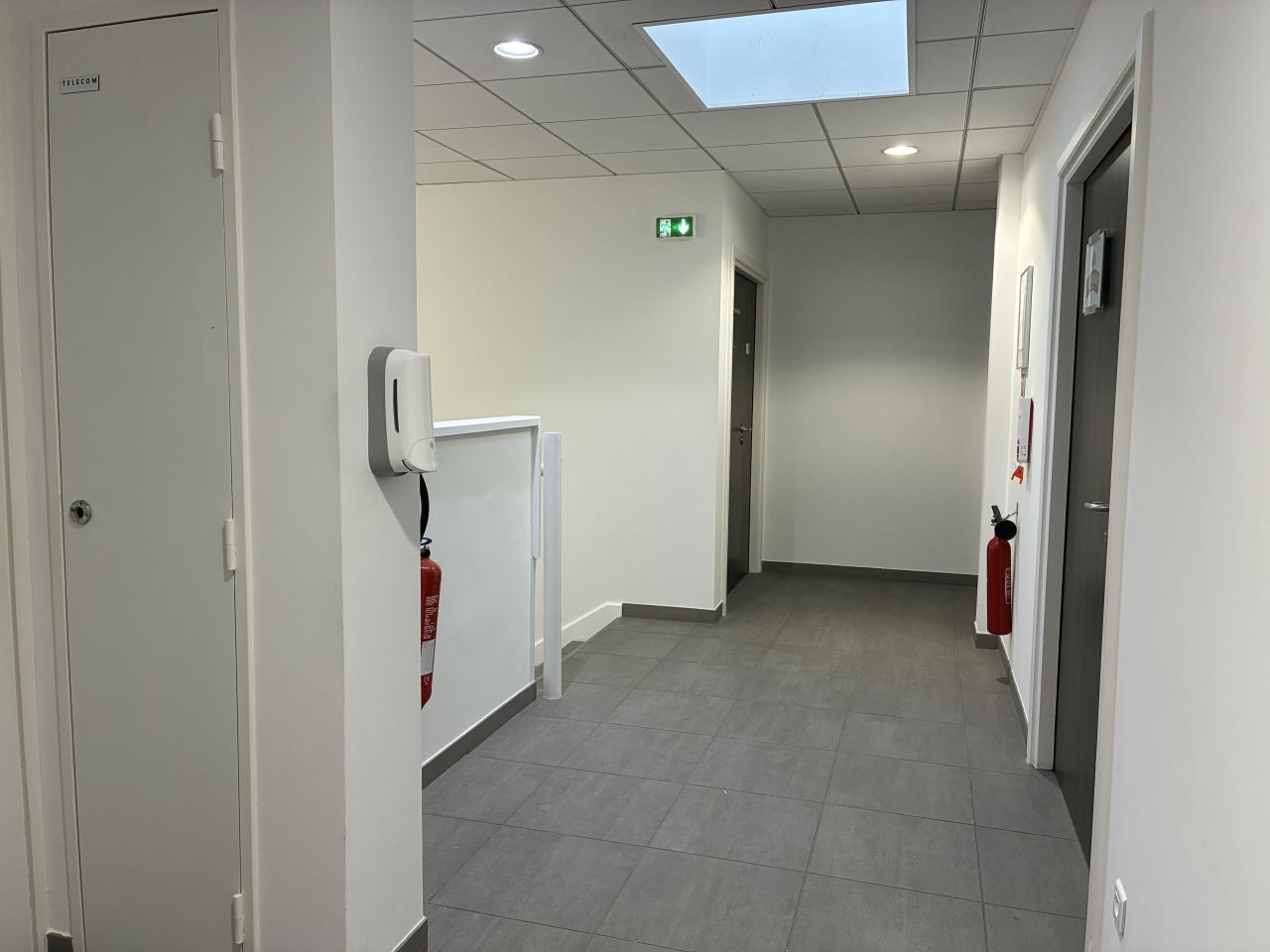 Location bureau Aix-en-Provence Bouches-du-Rhône OLBUR2115127 1