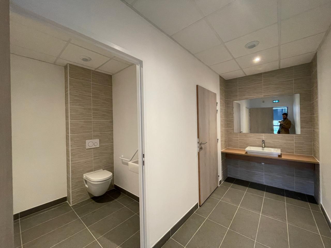 Vente bureau Saint-Martin-du-Vivier Seine-Maritime OVBUR2419880 2