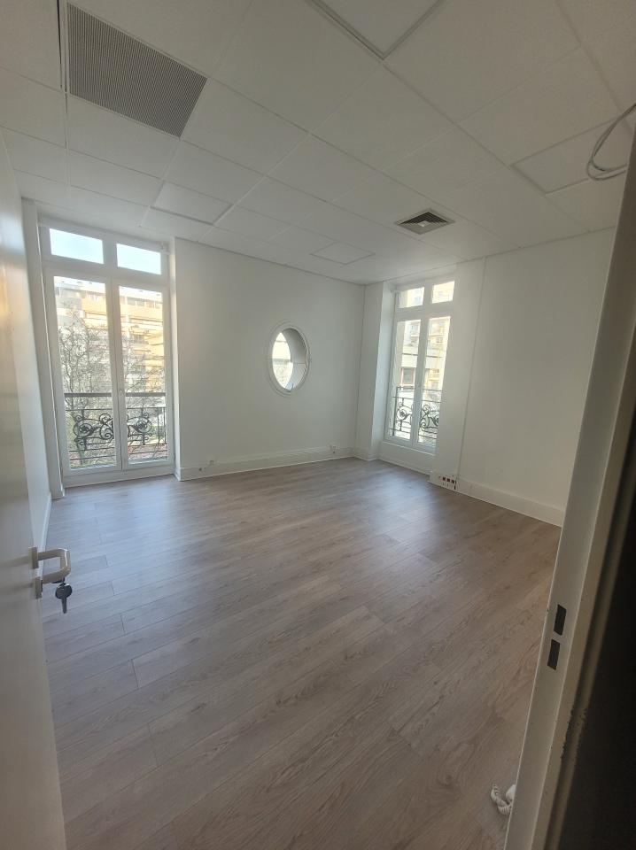 Location bureau Levallois-Perret Hauts-de-Seine OLBUR2530962 2