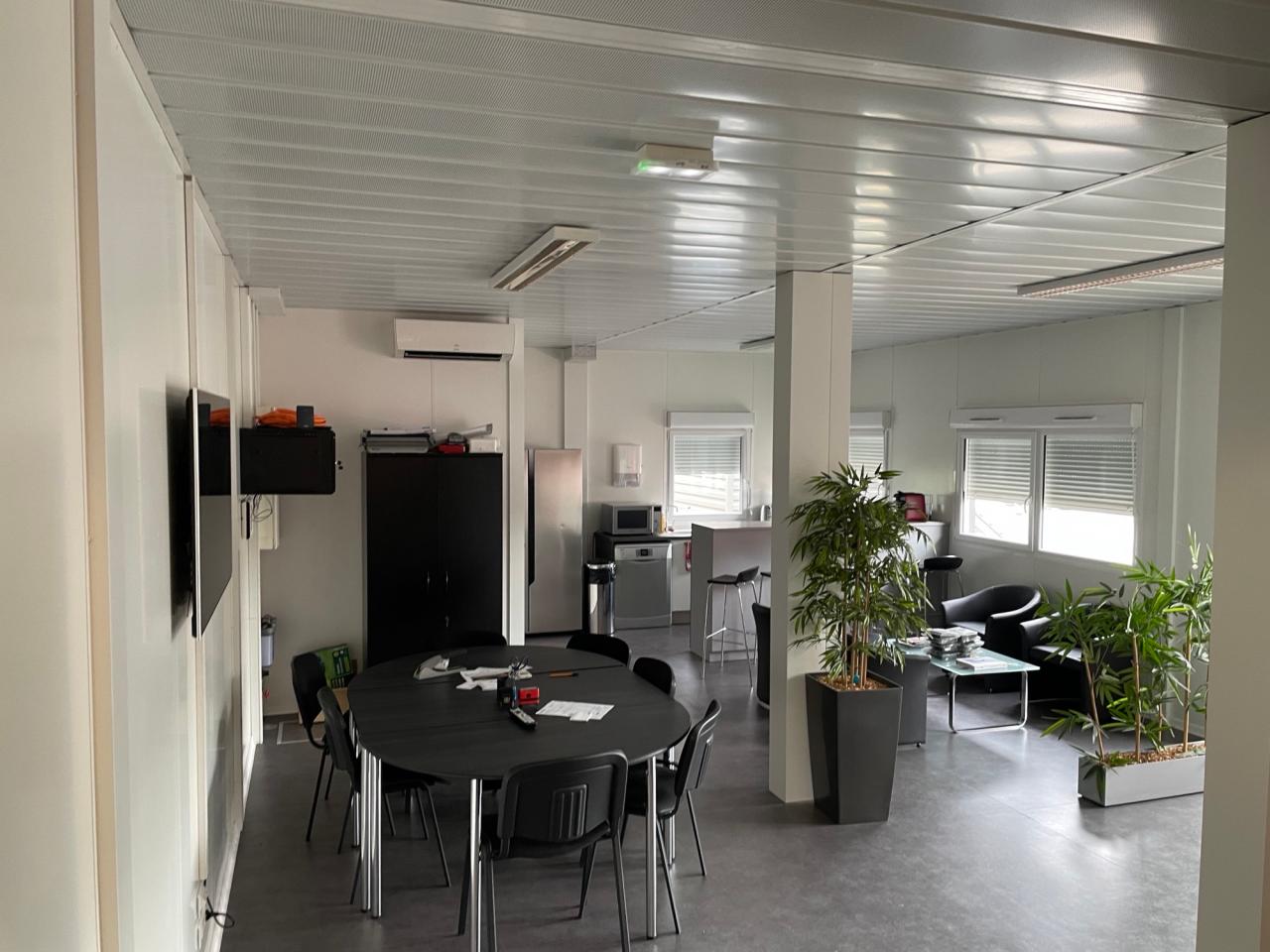 Vente local d'activité Dammartin-en-Goële Seine-et-Marne OVACT2644537