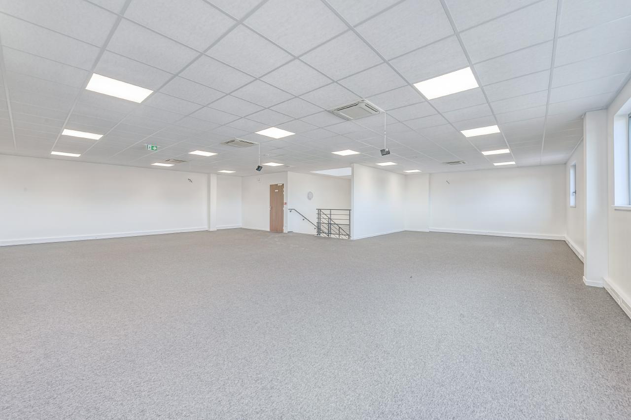 Location local d'activité Le Thillay Val-d'Oise OLACT2536148 4