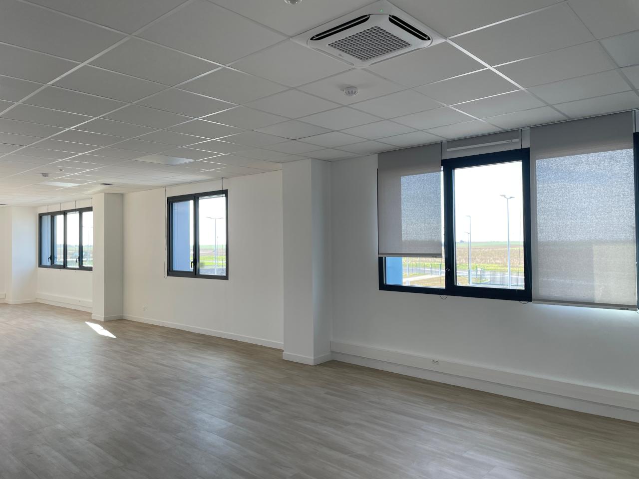 Location entrepôt classe a Toury Eure-et-Loir OLLOG2424621 4