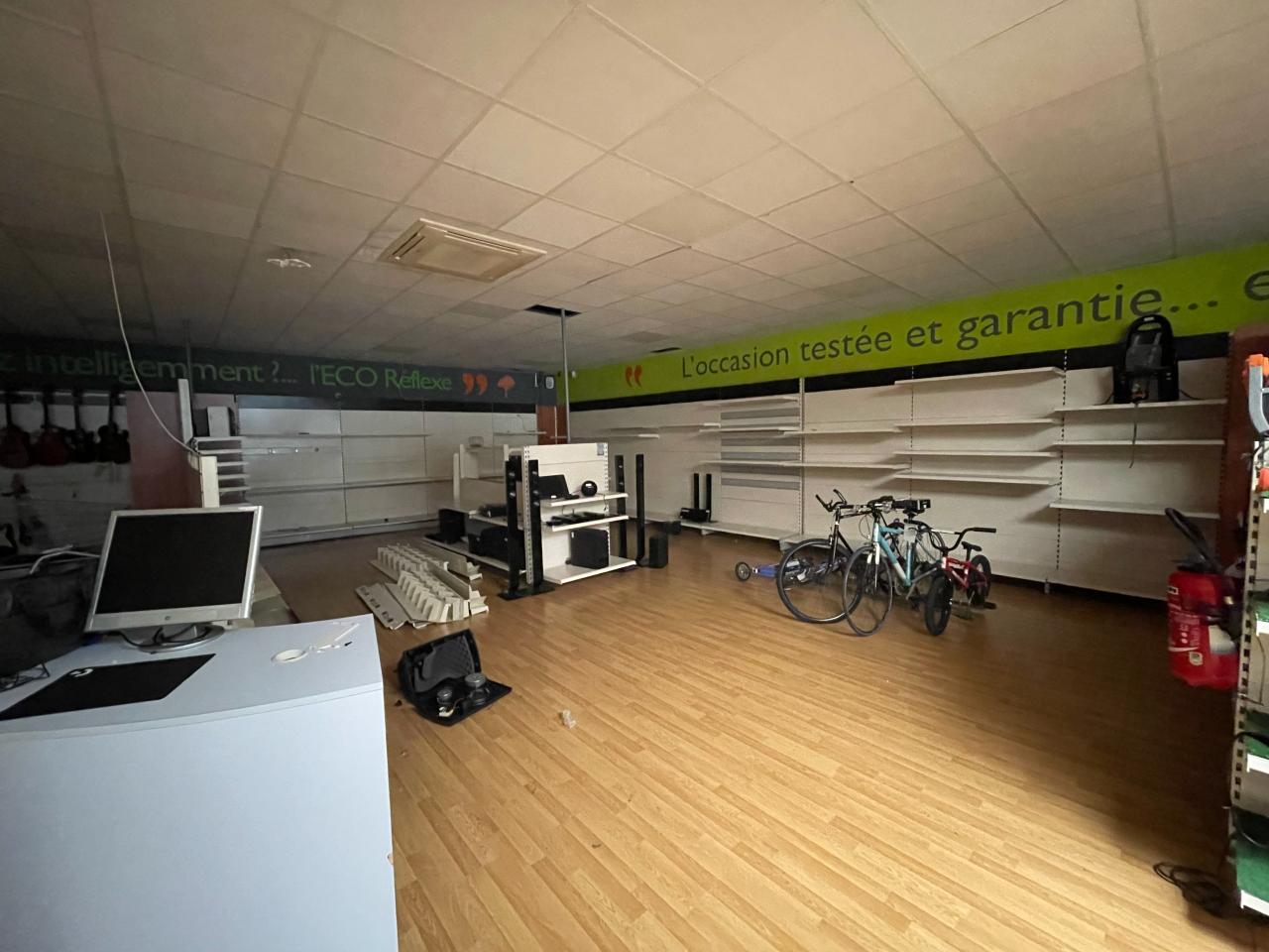 Location commerce Saint-Mitre-les-Remparts Bouches-du-Rhône OLCOM2425408 3
