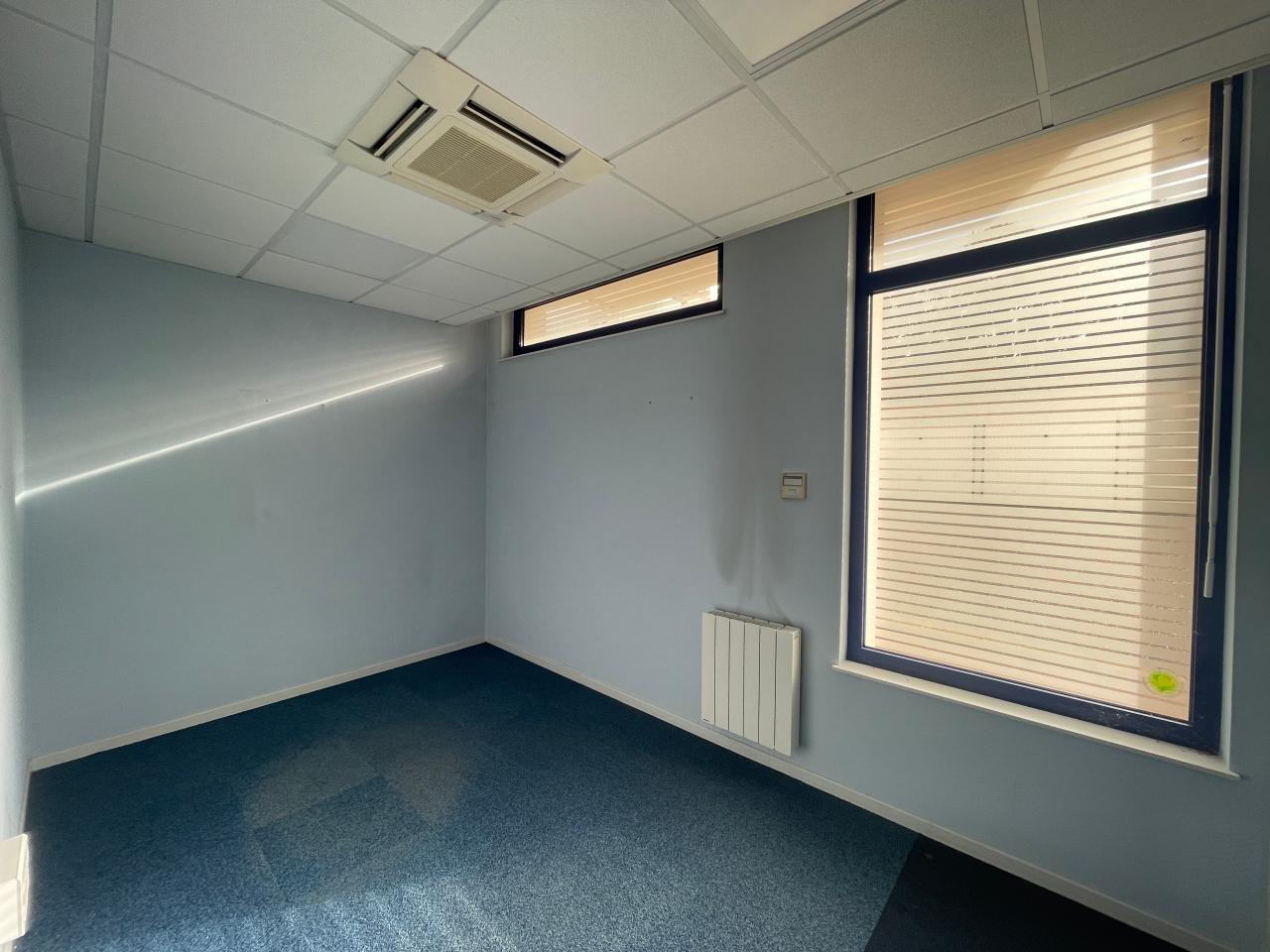 Location bureau Petit-Couronne Seine-Maritime OLBUR2536153 4